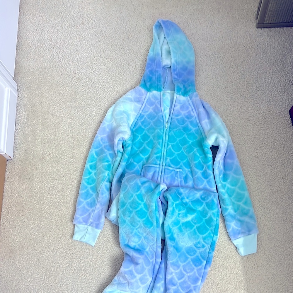 Girls plush Zip- front footless pajamas